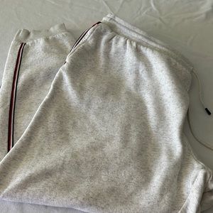 Women’s Tommy Hilfiger sweat pants in xxL. Speckled grey color. Heavy weight